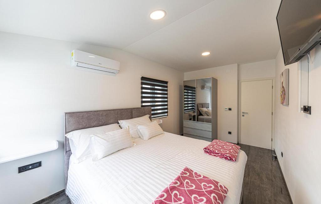 Premium Apartment With Jacuzzi Trogir Exterior foto
